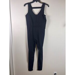 Fabletics Motion365 Onesie Black V Neck Backless Athleisure Jumpsuit‎ L
NWT